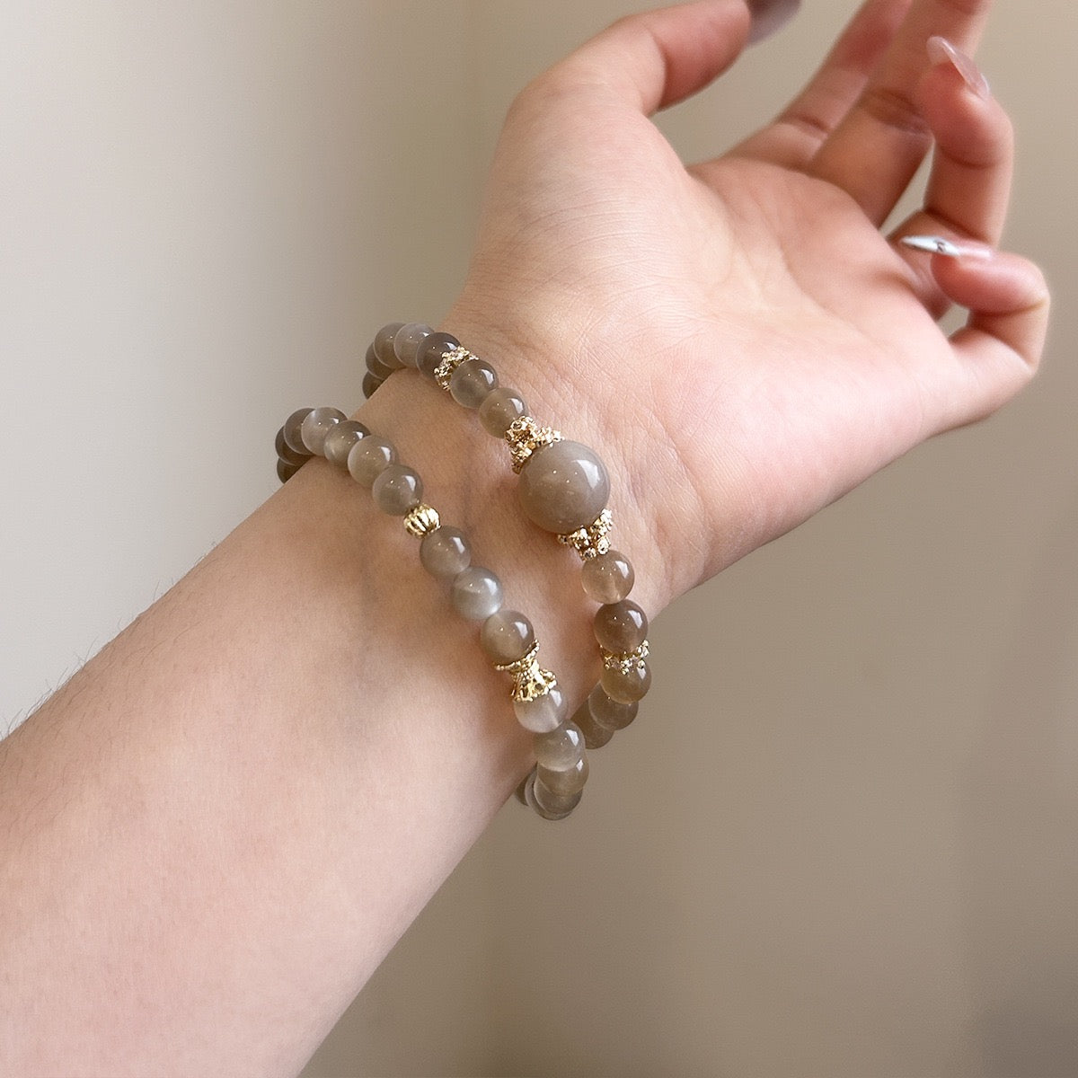๐
Sunset Gold Moonstone Bracelet | Calm, Clarity & Natural Glow